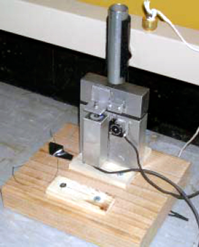 Figure B2 - Short-Term Dynamic Test Using Aluminum Blocks and the Series 150 Position Transducer